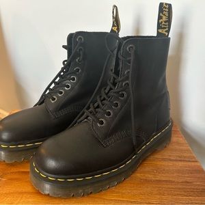 Dr. Martens Black boots